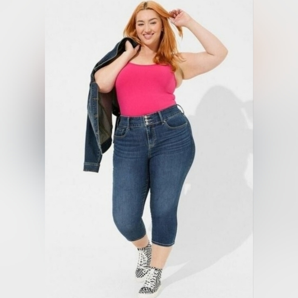 Torrid Black Crop Bombshell Skinny Jeans